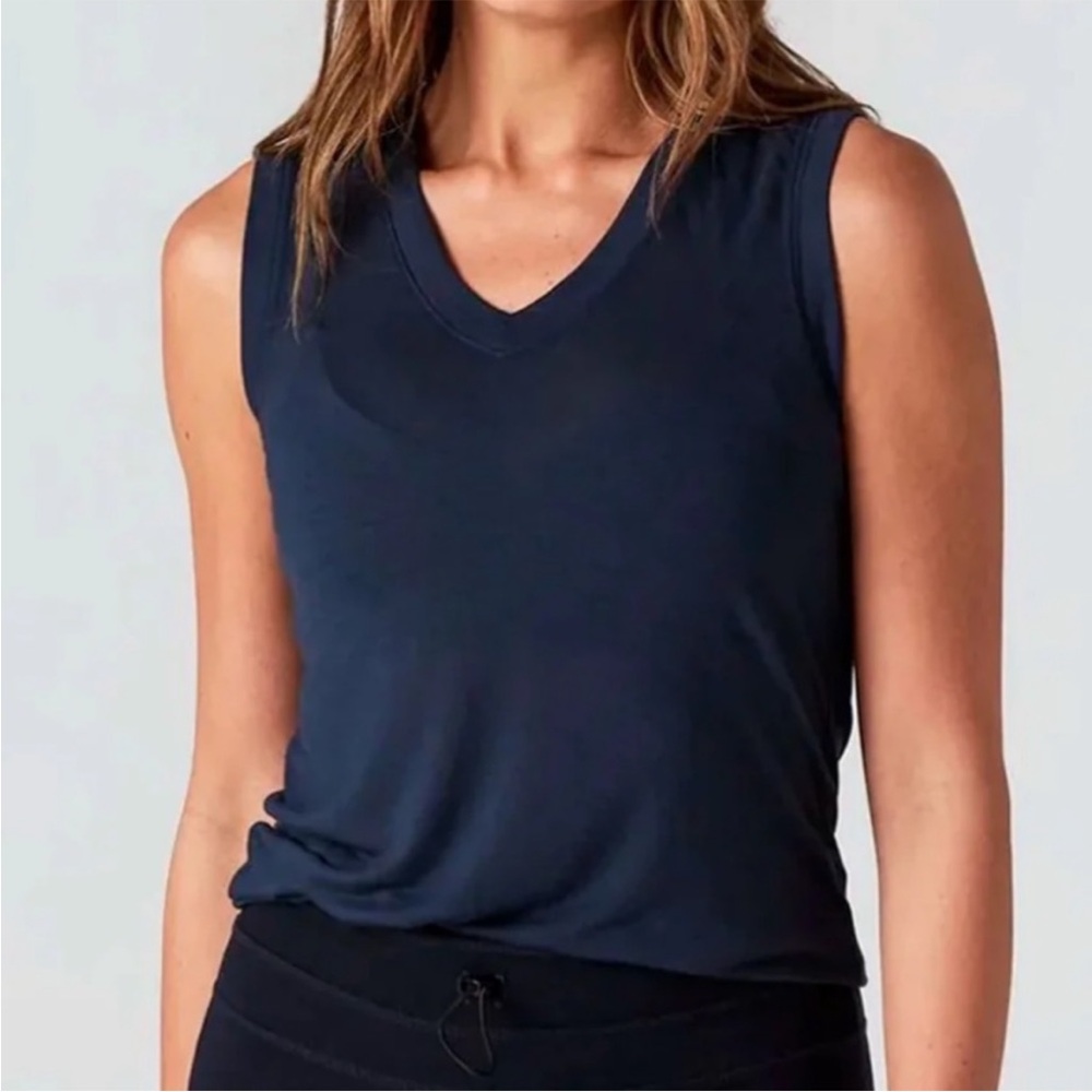 NWT 925Fit The Vine‎ V-neck Tank top blue women’s size xs sleeveless athletic